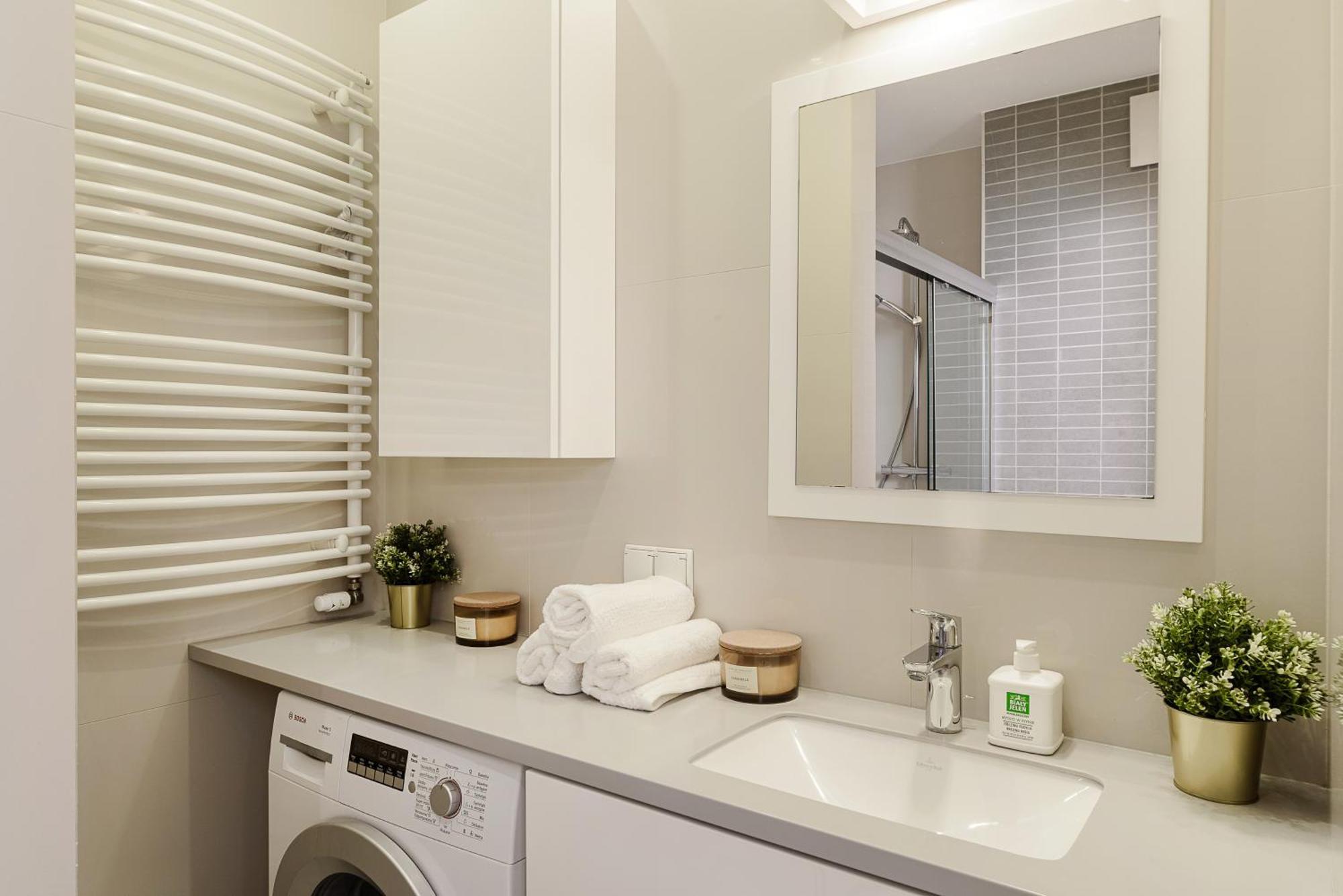 Luxury Apartments Mennica Residence With Parking Warsaw Exterior photo